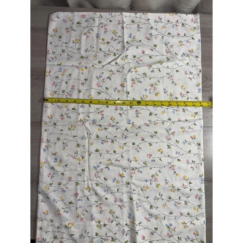 Vintage Floral Vine Pillowcase White‎ Cotton Blend Cottagecore Flowers Standard